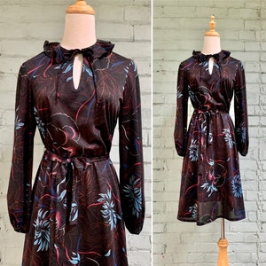 vintage 1970s floral midi dress 70s black ruffle secretary dress boho classic belted flowy pretty coquette / small
