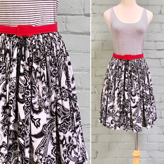 vintage 1980s mini skirt / 80s floral crinkle skir
