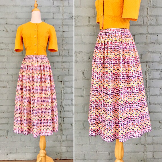 vintage 1950s circle skirt / 50s floral print cott