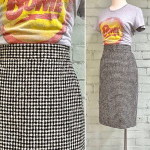 vintage 1980s houndstooth wool pencil skirt 80s high waisted secretary skirt classic preppy academia fitted fashion skirt / medium