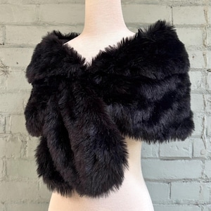 vintage 1980s black faux fur stole 80s vegan fur capelet wrap luxe cropped faux fur evening cape jacket