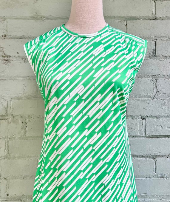 vintage 1960s sleeveless mod dress 60s geometric … - image 3