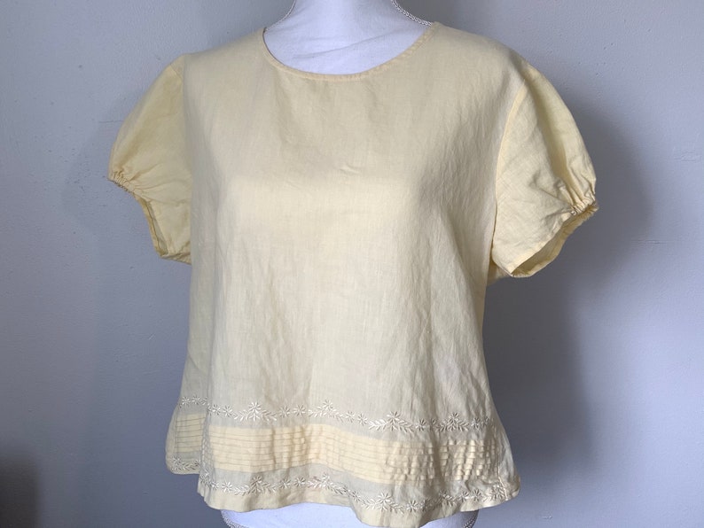 Vintage Pale Yellow Blouse With Embroidery / Yellow Top / - Etsy