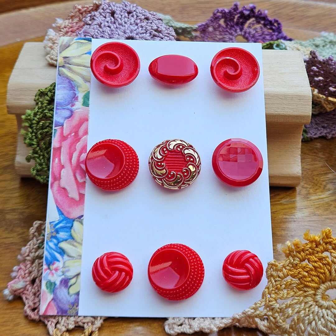 Card of 9 Assorted Bright Red Buttons - Antique Buttons - Shelf Shank ...