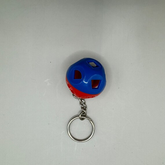 Tupperware Shape Sorter Keychain - image 4