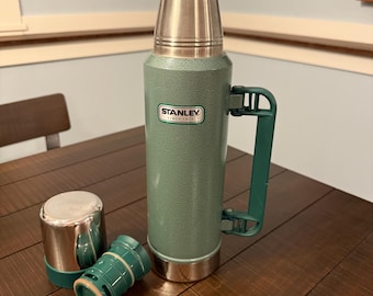 Stanley  Thermos Vacuum Bottle
