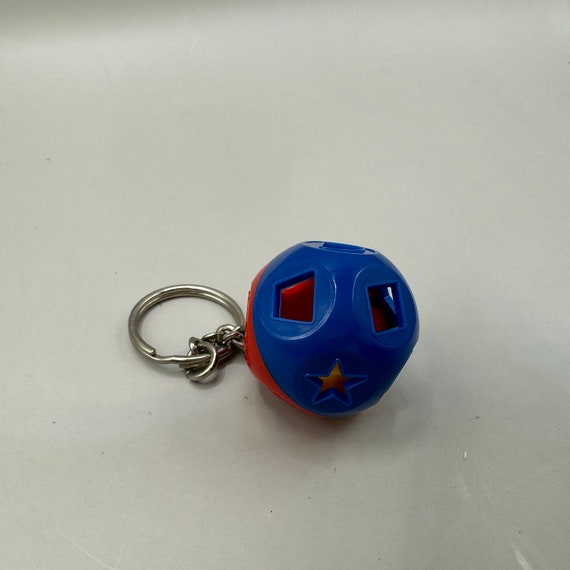 Tupperware Shape Sorter Keychain - image 3