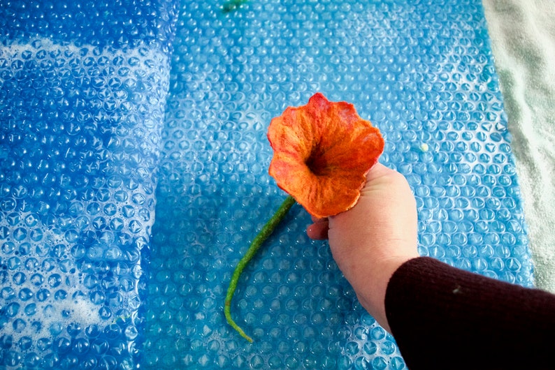 Wet Felting Flowers PDF tutorial, instant download, wet felting lesson, felted flowers instruction. Felt flowers craft tutorial. Creative. image 8