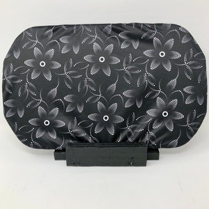 Reusable 9"x13" Pan Cover, Black and White Flowers