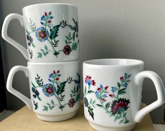 Retro Coffee Mug Set, Vintage Stacking Floral Teacups,  Set of 3 Vintage Mugs, Stacking Coffee Mugs, Cottagecore Floral Coffee Mugs