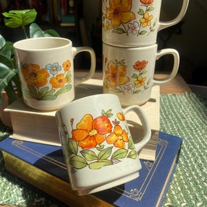 Otagiri Floral Stoneware Mugs, Set of 4 Vintage Mugs, MCM/Retro Speckled Stoneware Mugs, Cottagecore Flower Coffee Mugs, Retro Mug Gift Set