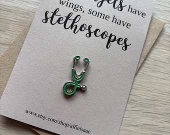 Dr. / verpleegkundige / medisch cadeau - schattige emaille pin badge stethoscoop