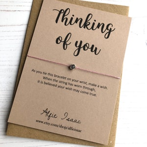 Wens armband - Denken aan u groet sentiment kaart met envelop
