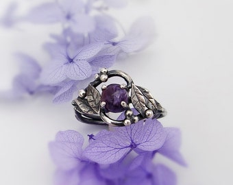 Charoite Ring, Purple Stone Ring, Lavender Ring, Elven Ring, Fantasy Ring, Nature Inspired Ring, Leaf Ring Silver, Fairy Ring, size 8.5