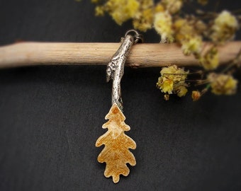 Tak takje zilveren hangertje, eikenblad ketting, bos ketting, val sieraden, botanische sieraden, aarde natuur ketting, plant ketting