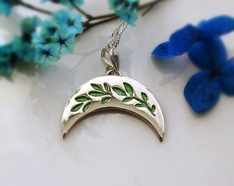 Crescent Moon Necklace Adorned with Green Leaves, Upside Down Moon, Enchanting Moon Jewelry, Half Moon, Nature-Inspired Elegant Design