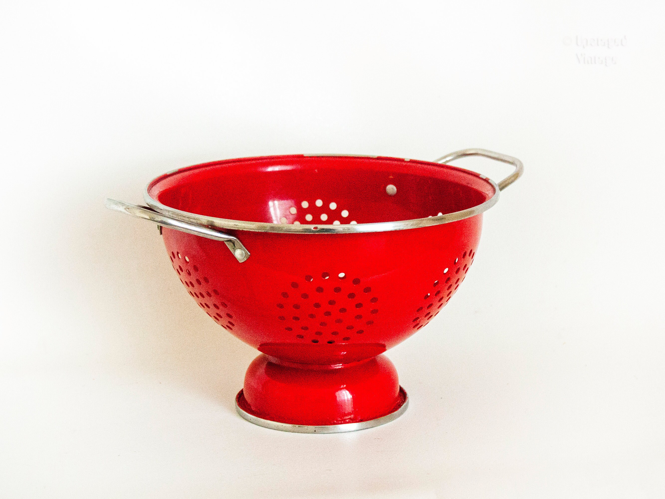 Red colander discount