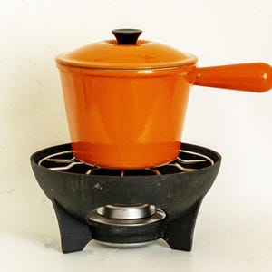 Le Creuset Fondue Set in Box Orange Enamel Cast Iron 1980s with Lid and Stand