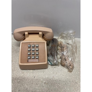 Vintage AT&T Western Electric 2500 Push Button Desk Phone Beige Touch Tone