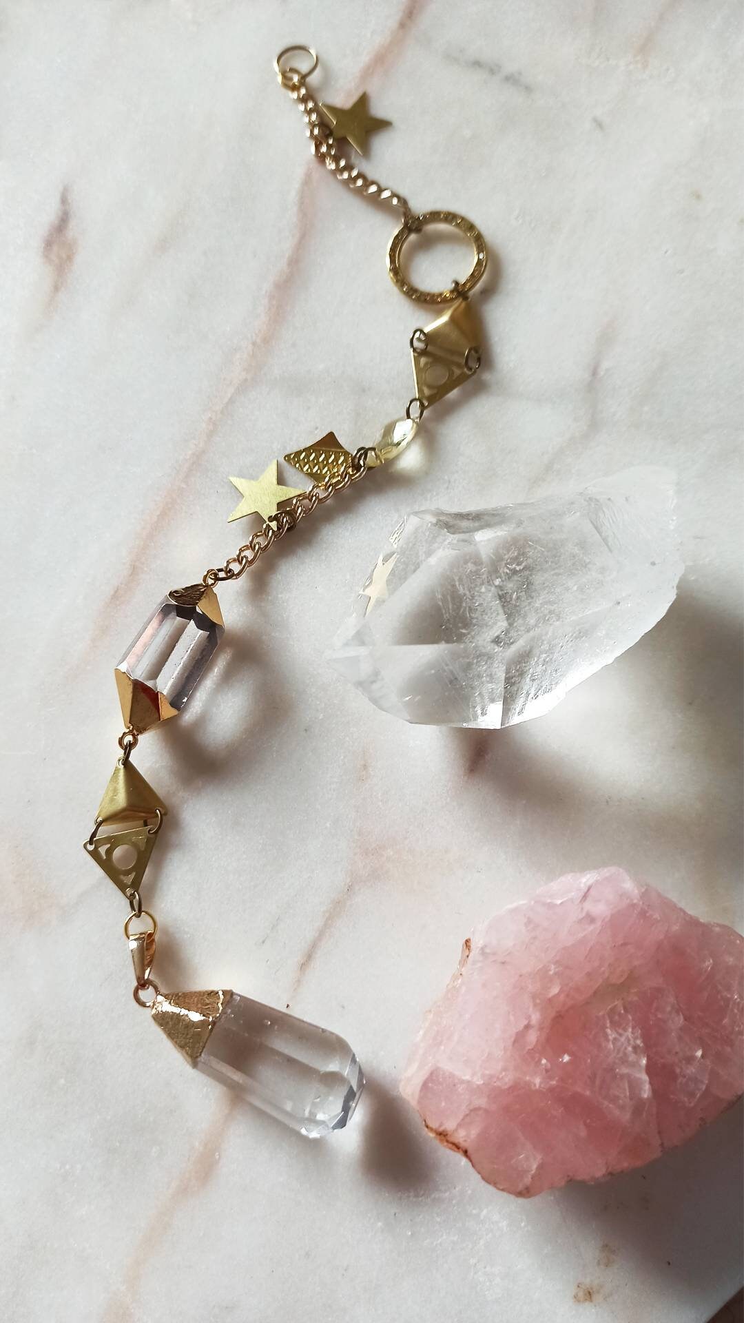 Suspension Décoration Murale Bijou d'intérieur Attrape Soleil de Style Bohème. Quartz et Laiton