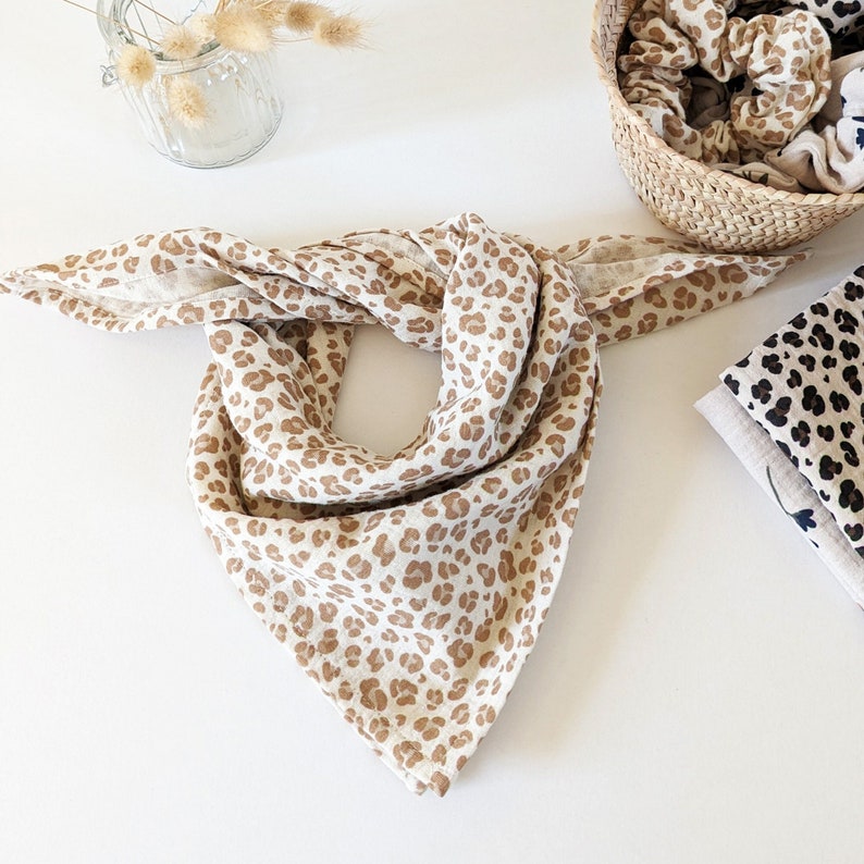 Foulard double gaze léopard beige