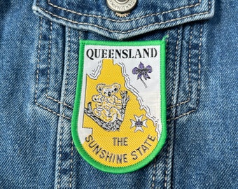 Vintage Patches, Queensland, The Sunshine State,  Australia, Souvenir Badge,  Patches, Appliqué,  Embroidered Motif, Clothing Patch