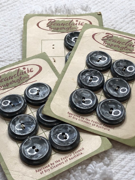 Beauclaire Green Buttons on Original Card Beauclaire Green Buttons on Original Card