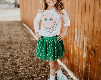 Lucky Retro Smiley vinyl appliqué St Patricks Day clover baby toddler kids tee by oh sweet sprouts