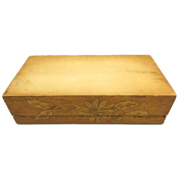 Solid Wood Floral Pyrography Jewelry Storage Box - image 9