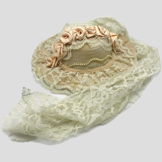 1930's Girl's Straw Sun Hat Trailing Lace Pink Si… - image 1