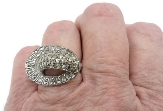 1920's Art Deco Sterling Marcasite Bypass Ring We… - image 6