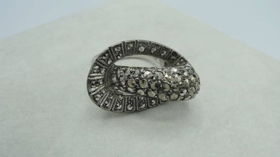 1920's Art Deco Sterling Marcasite Bypass Ring We… - image 5