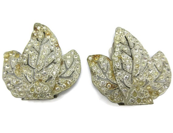 Art Deco Leaf Shape Rhinestone Dress Clips - image 5