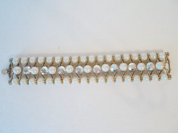 Vintage Bracelet Pearl And Aurora Borealis Rhines… - image 2