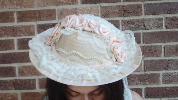 1930's Girl's Straw Sun Hat Trailing Lace Pink Si… - image 3