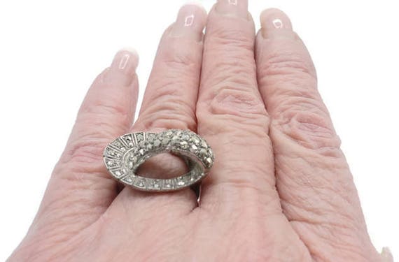 1920's Art Deco Sterling Marcasite Bypass Ring We… - image 4