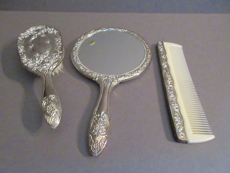 Vintage Dresser Set Soap In Original Box 60s Comb Brush Mirror