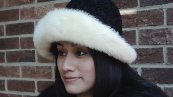 1950's Black Persian Lamb And Platinum Mink Fur C… - image 1