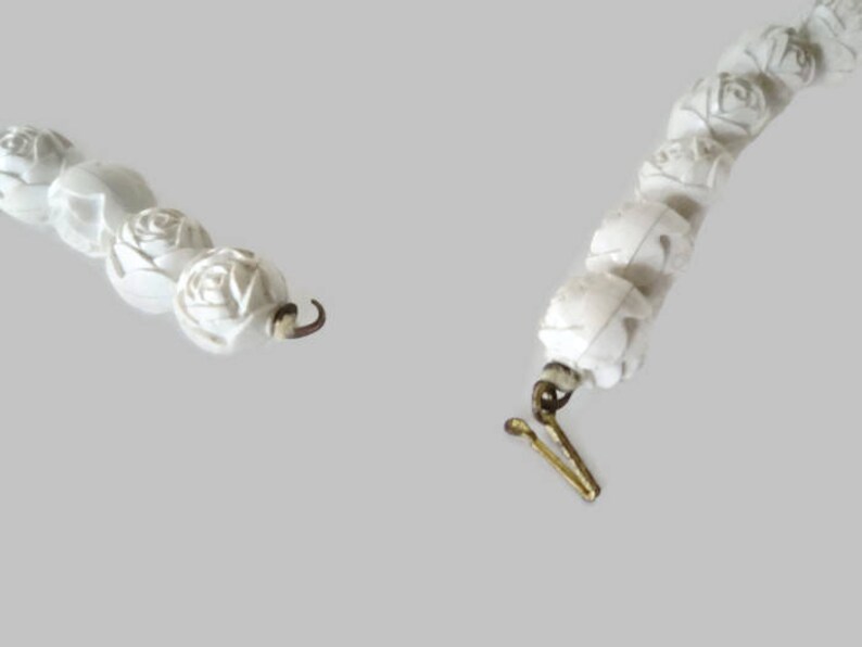 1920/'s West German Orange And White Celluloid Rose And Leaf Choker Necklace