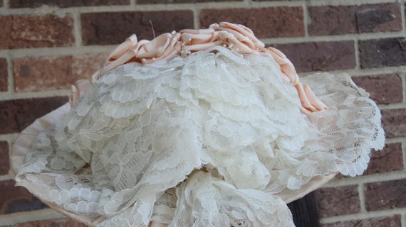 1930's Girl's Straw Sun Hat Trailing Lace Pink Si… - image 4