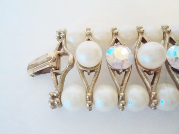 Vintage Bracelet Pearl And Aurora Borealis Rhines… - image 3