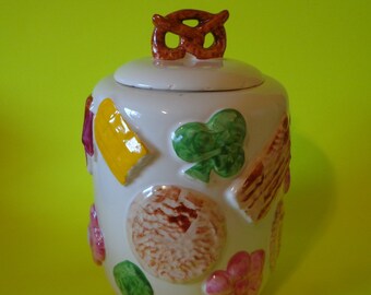 COOKIE JAR ~ Cookies All Around, Pretzel top, Made in USA, Heavy