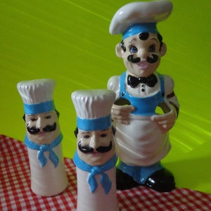KITCHEN UTENSIL HOLDER ~  Stovetop Salt and Pepper Shakers,   Italian Chef, Mustached, bow tie,  Chef&#39;s hat