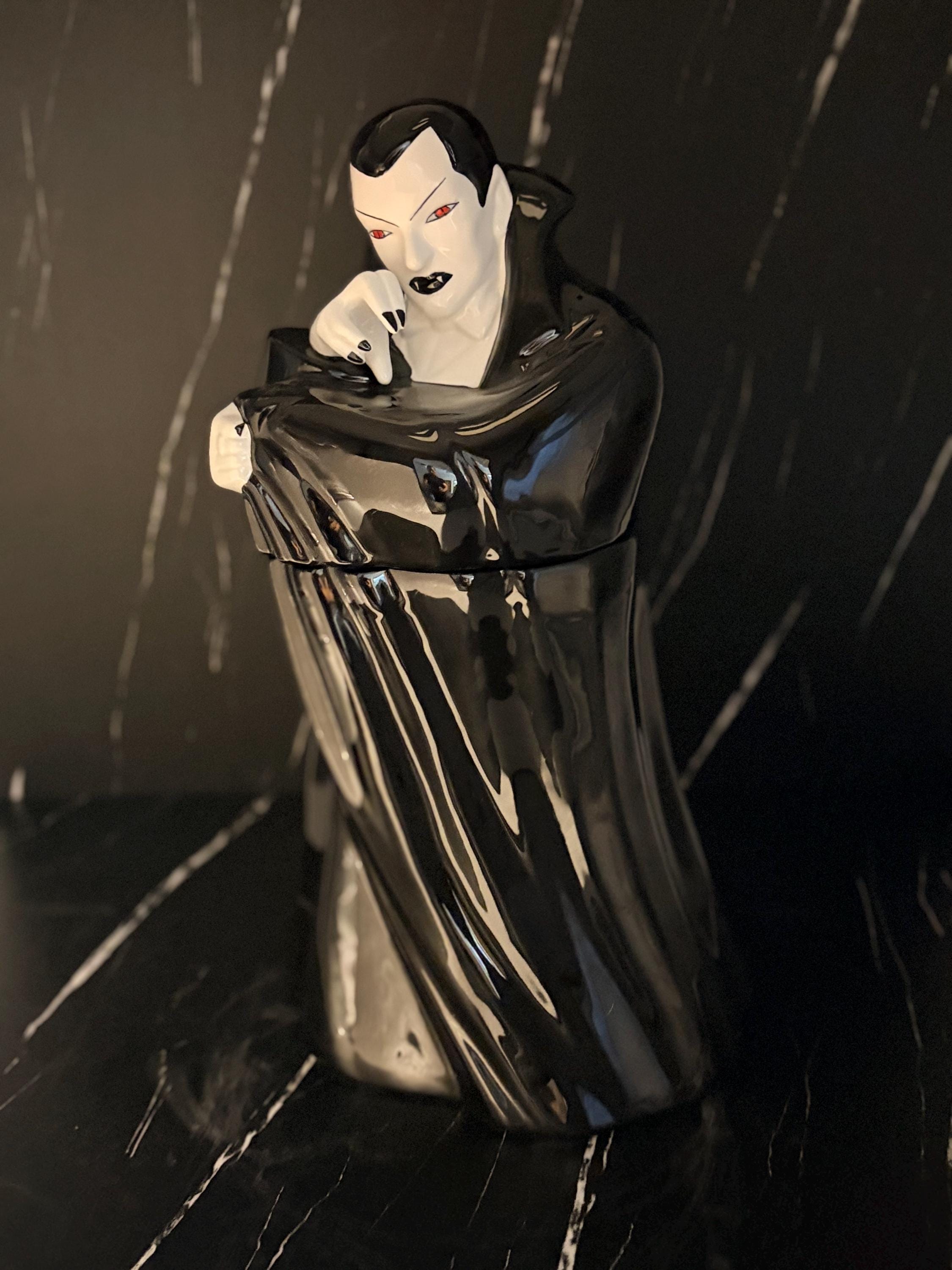 COOKIE JAR * Dracula, Limited Edition, 665/1000. Treasure Craft
