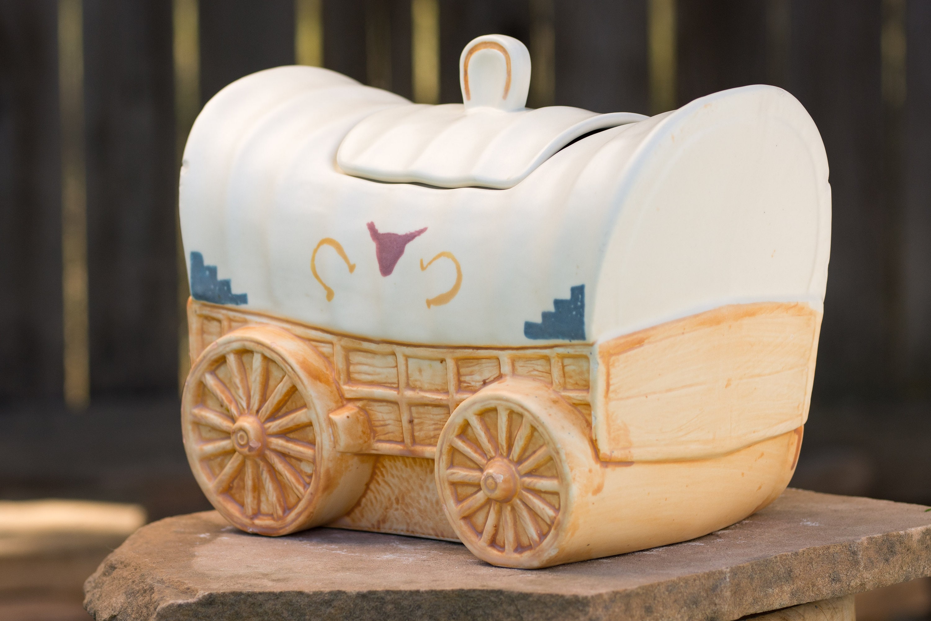 COOKIE JAR ~~ Covered Wagon, Treasure Craft Vintage Treasure Craft