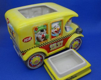 COOKIE JAR * Circus Daze, Clown Taxi, 2002, Embossed, IGA COOKIE JAR * Circus Daze, Clown Taxi, 2002, Embossed, IGA
