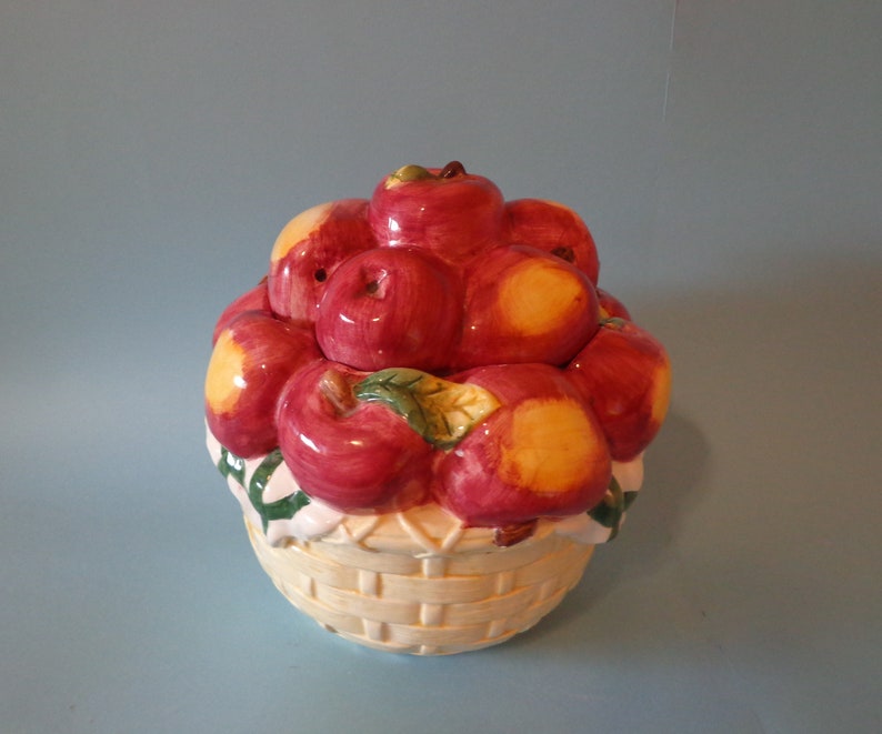 COOKIE JAR Apples Basket full of delicious Apples, weaved basket image 3