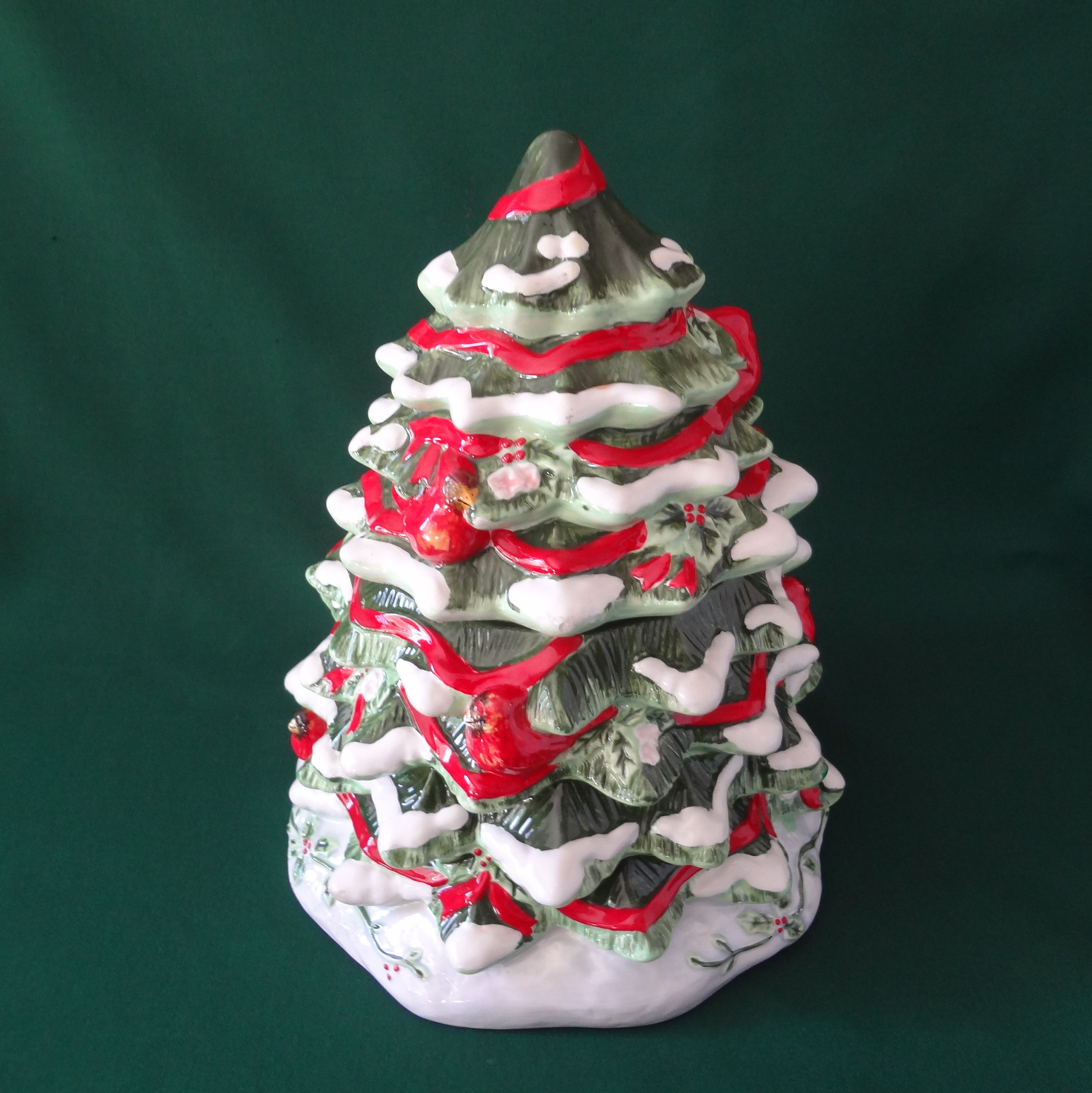 COOKIE JAR ~~ CHRISTMAS Tree, Winter Wonderland, Susan Winget