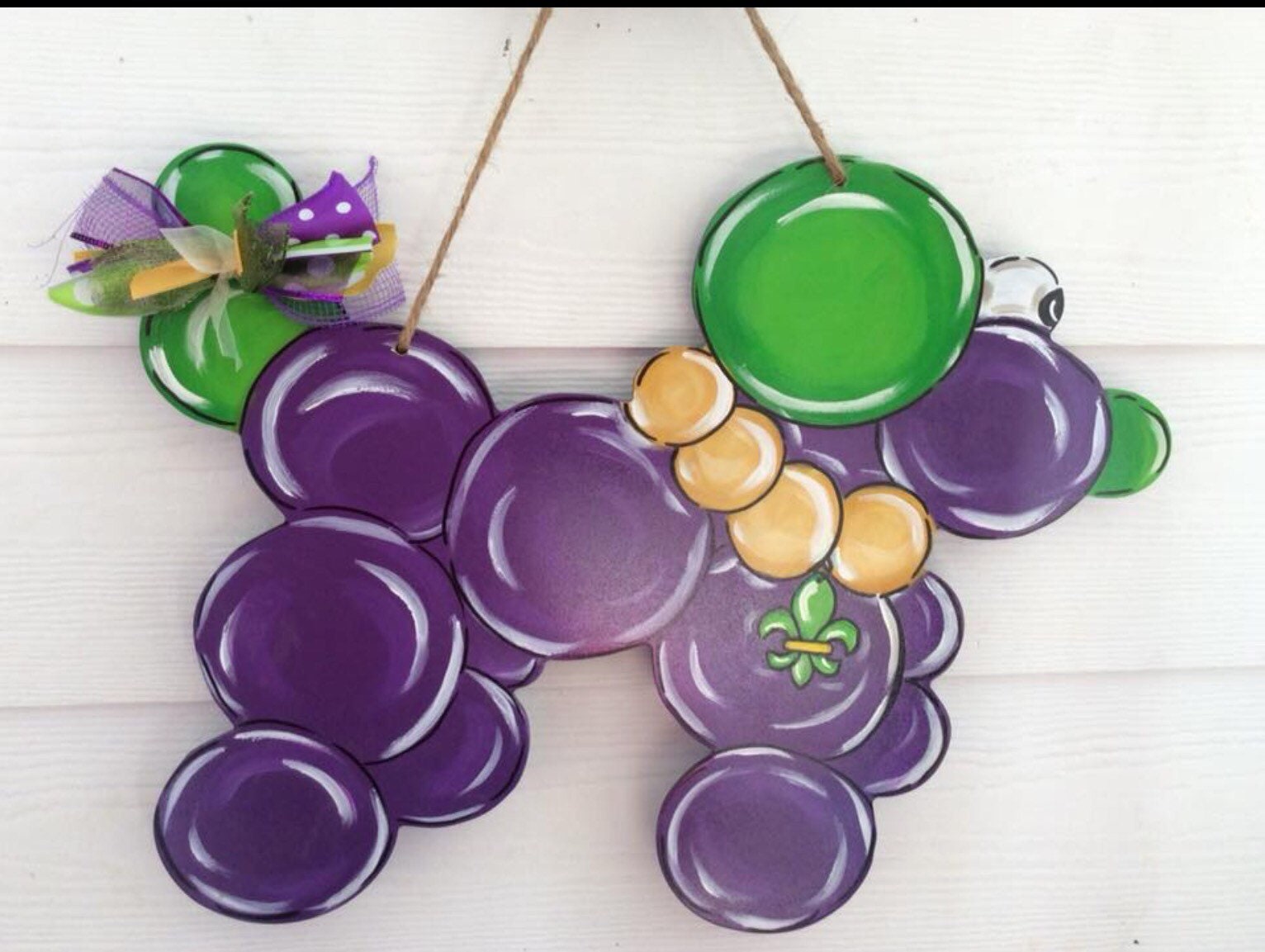 Bead Dog Mardi Gras Door Hanger Parade Mardi Gras Beads Etsy