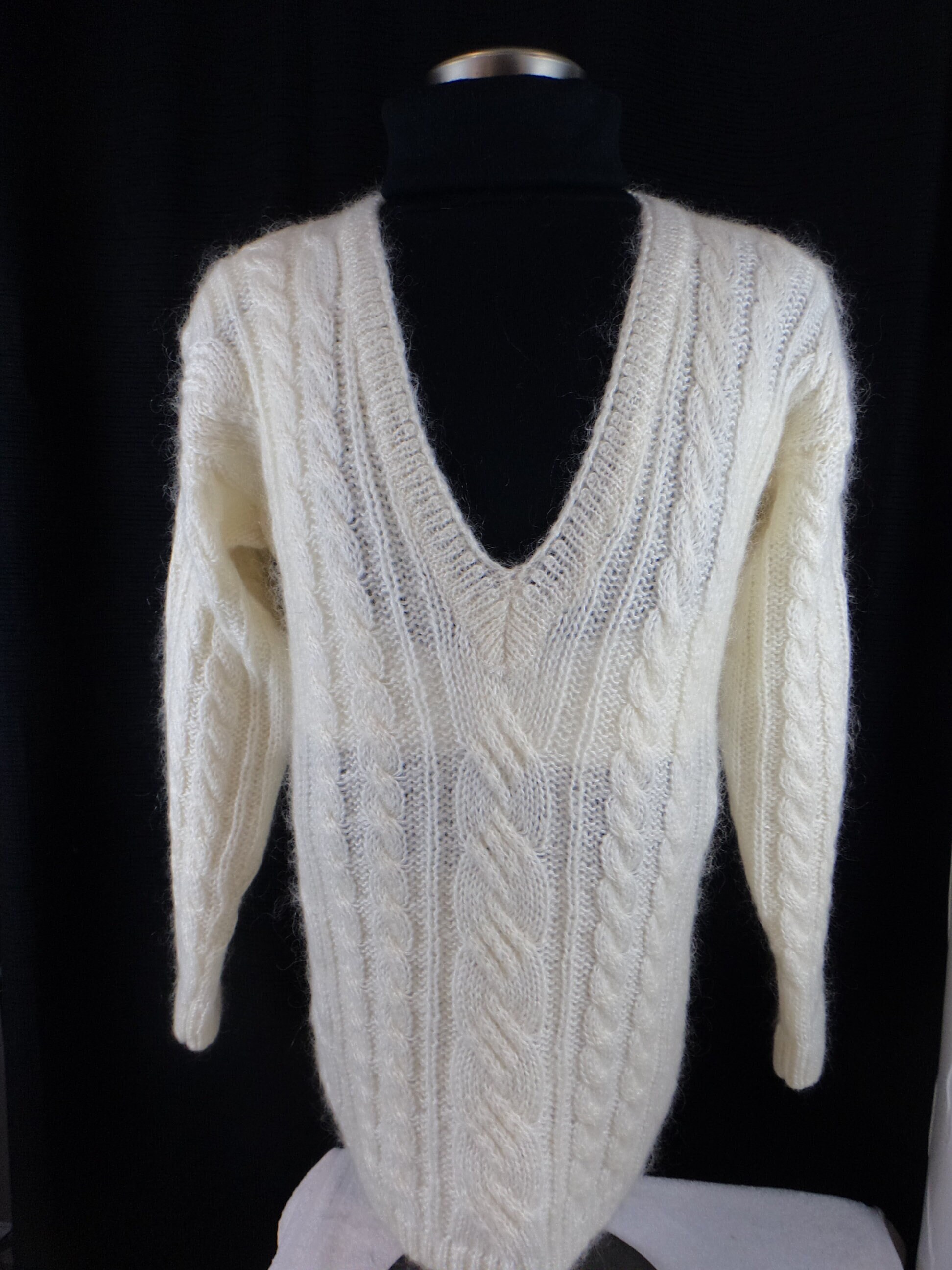 60s mohair V-neck knit big size offwhite